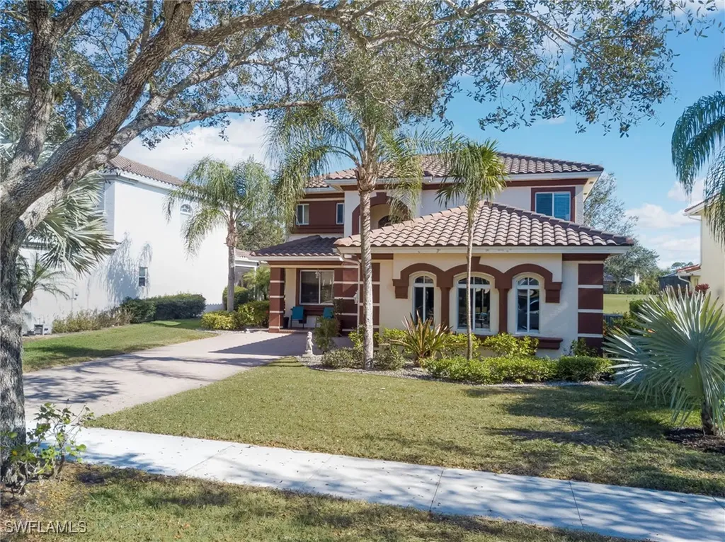 1897 Par Drive Naples FL 34120