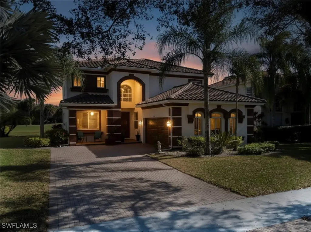 1897 Par Drive Naples FL 34120