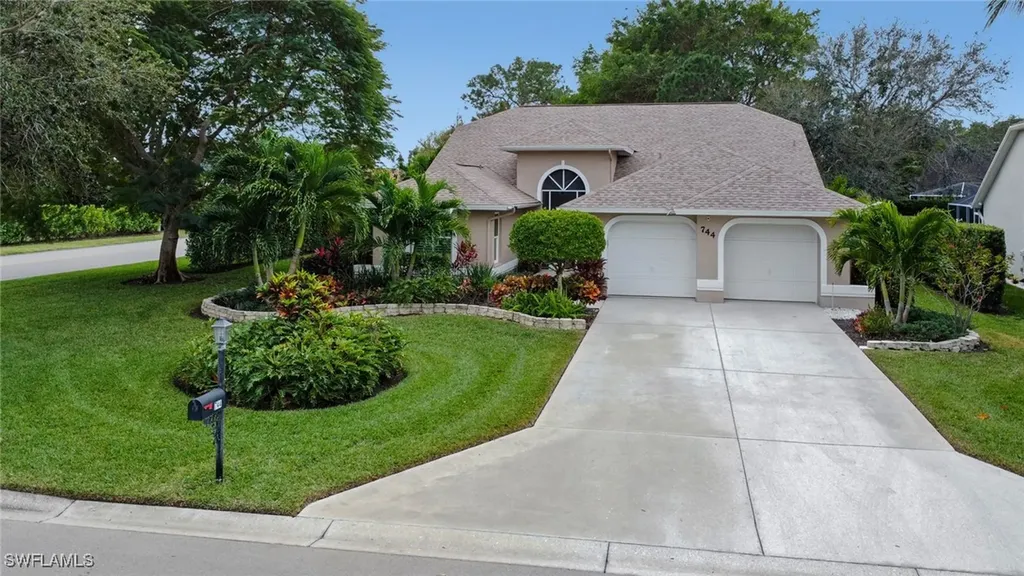 744 Belville Boulevard Naples FL 34104