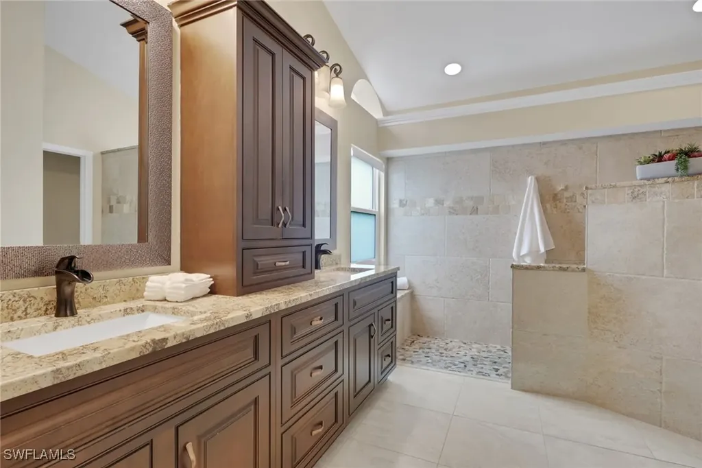 744 Belville Boulevard Naples FL 34104