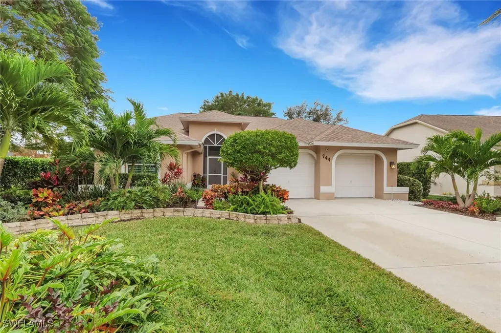 744 Belville Boulevard Naples FL 34104