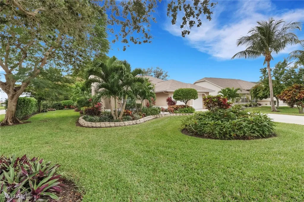 744 Belville Boulevard Naples FL 34104