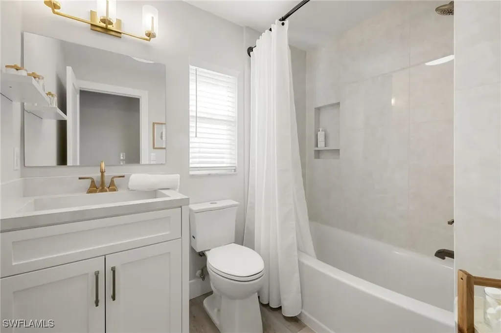 1196 Westlake Boulevard Naples FL 34103