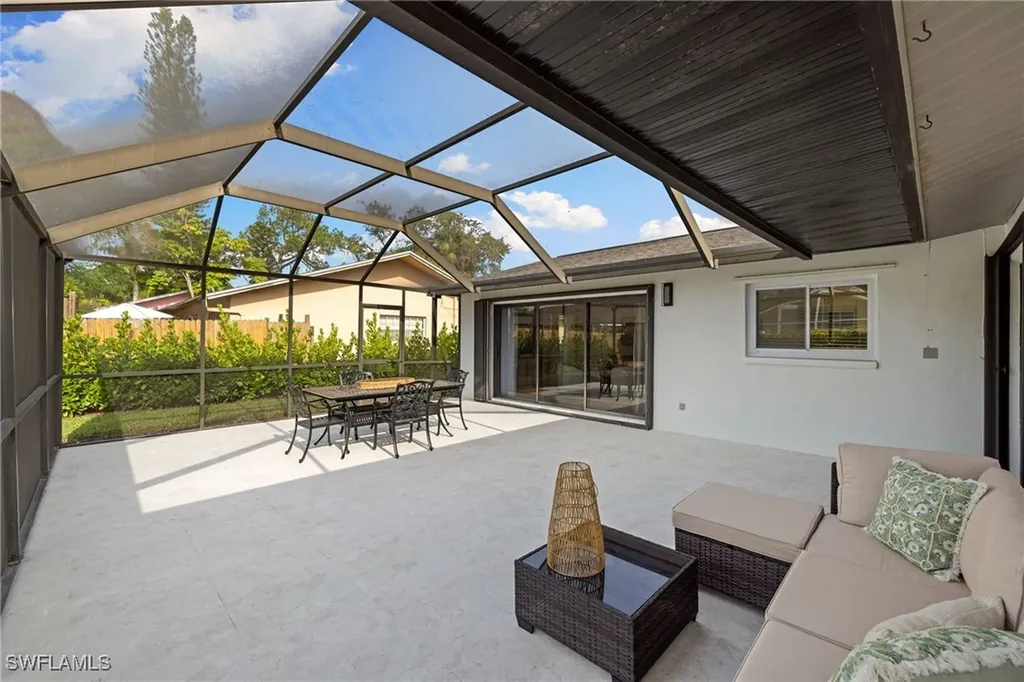 1196 Westlake Boulevard Naples FL 34103