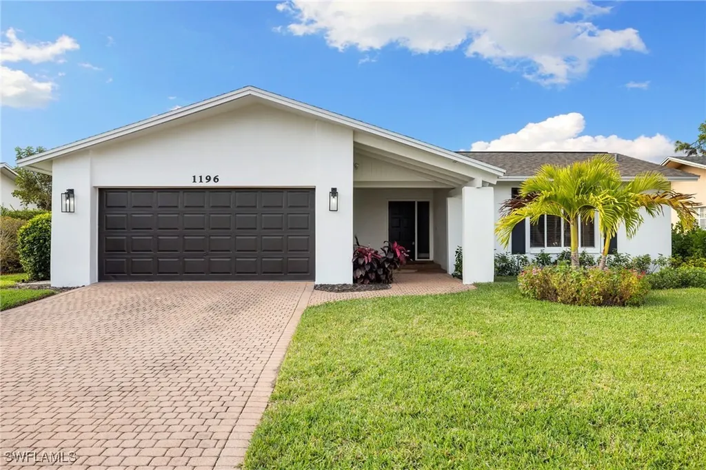 1196 Westlake Boulevard Naples FL 34103