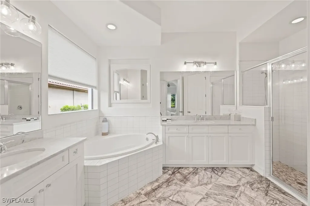 15855 Secoya Reserve Circle Naples FL 34110