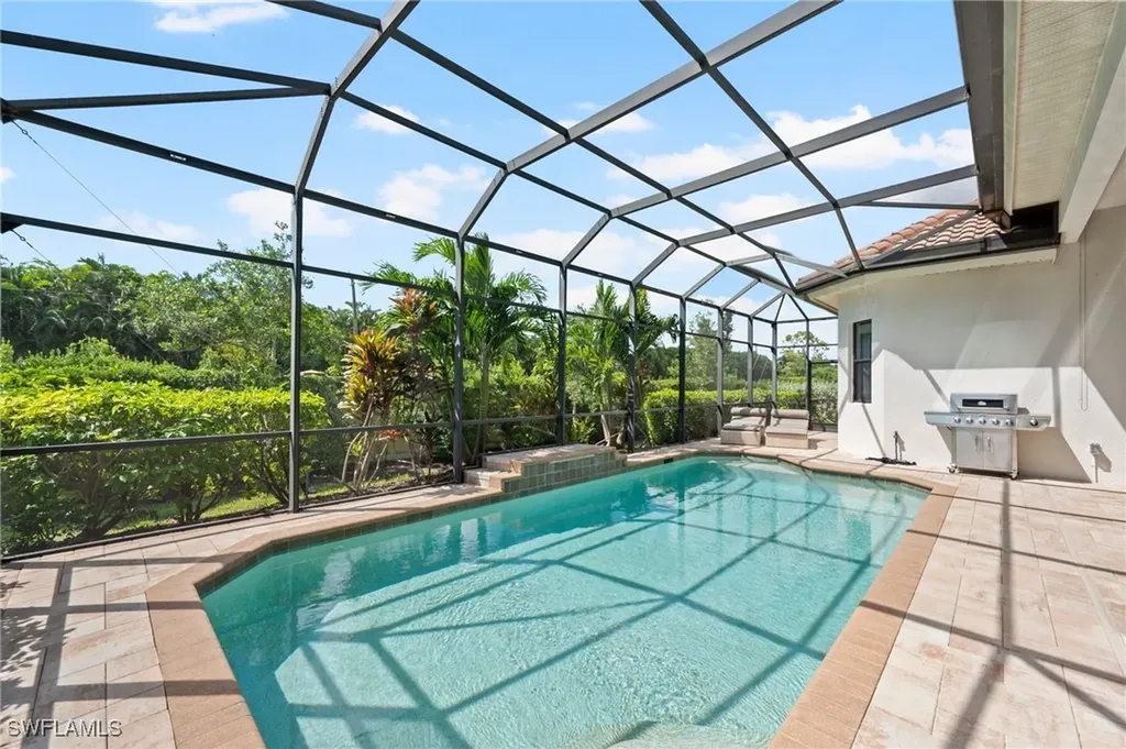 15855 Secoya Reserve Circle Naples FL 34110