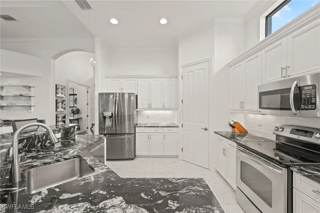 15855 Secoya Reserve Circle Naples FL 34110