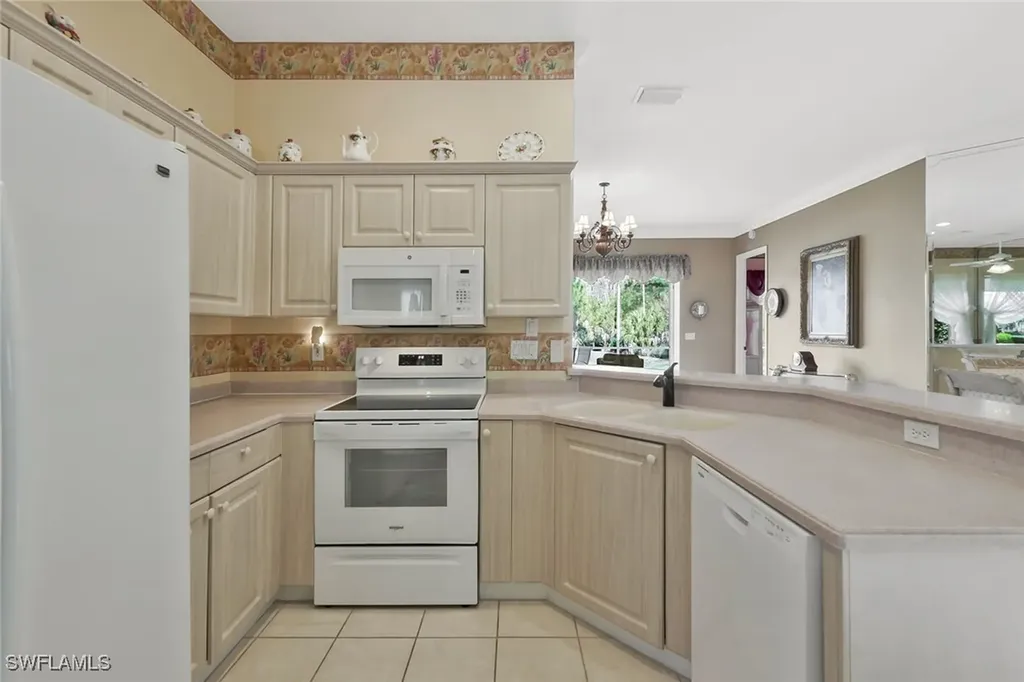 5852 Northridge Drive Naples FL 34110