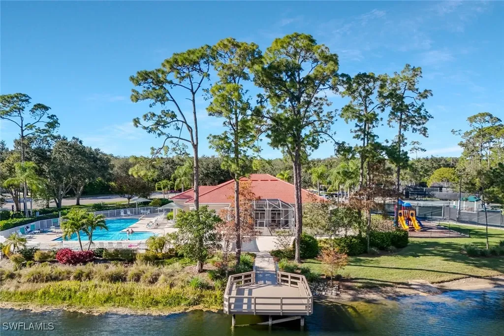 5852 Northridge Drive Naples FL 34110