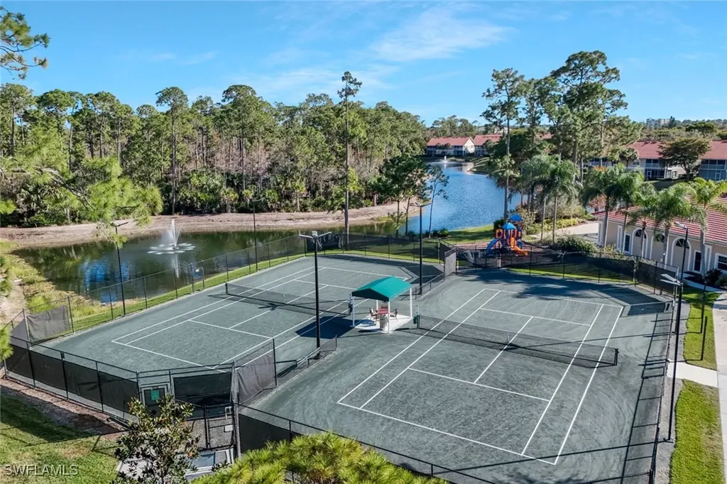 5852 Northridge Drive Naples FL 34110