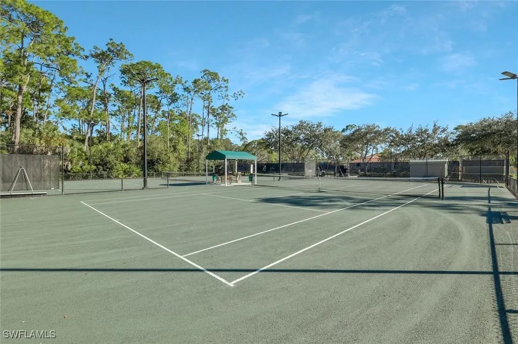 5852 Northridge Drive Naples FL 34110