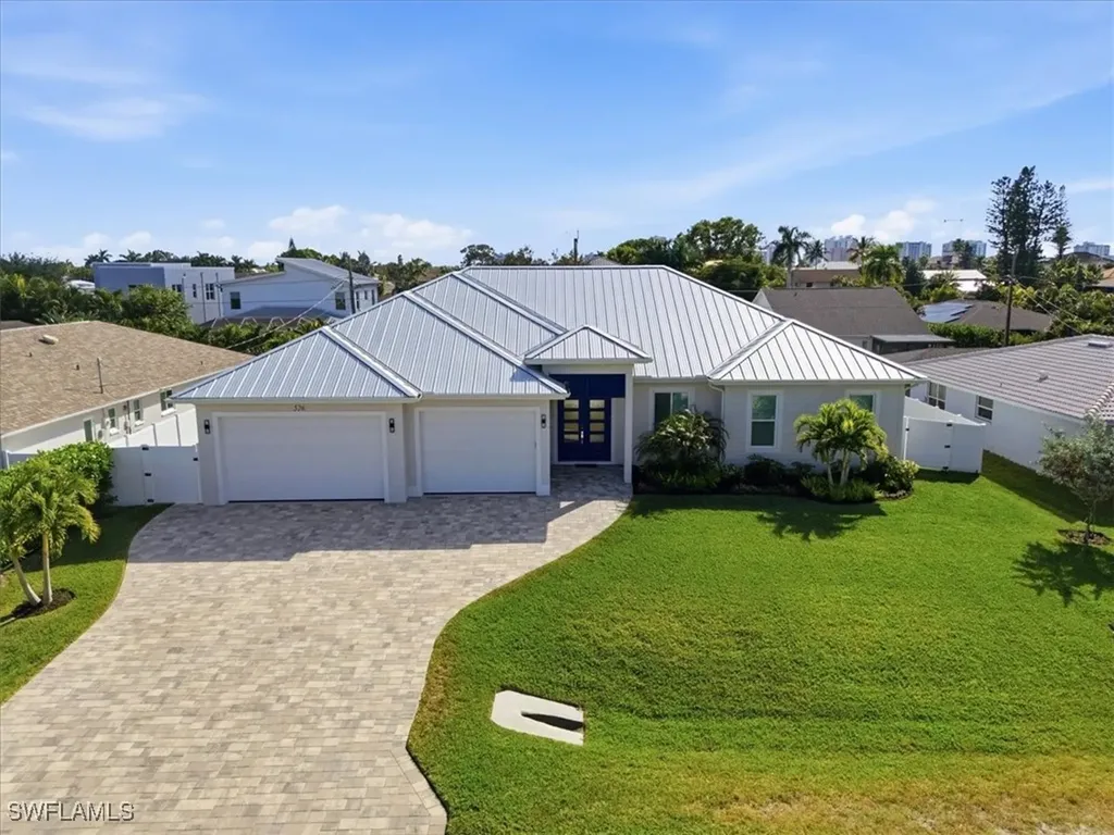 526 104th Avenue N Naples FL 34108