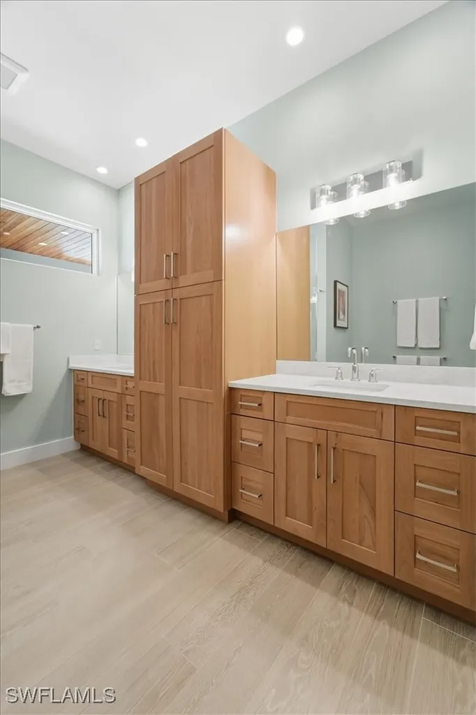 526 104th Avenue N Naples FL 34108