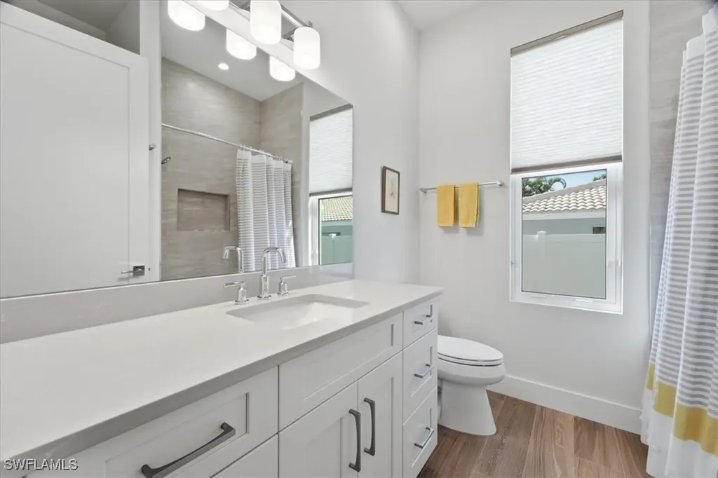 526 104th Avenue N Naples FL 34108