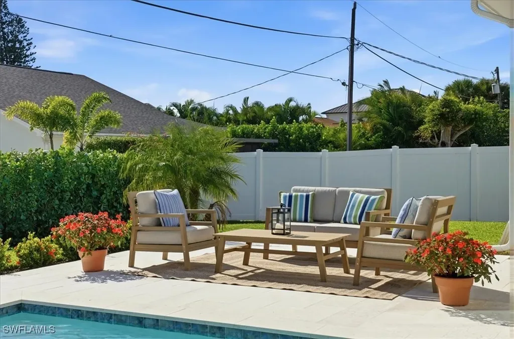 526 104th Avenue N Naples FL 34108