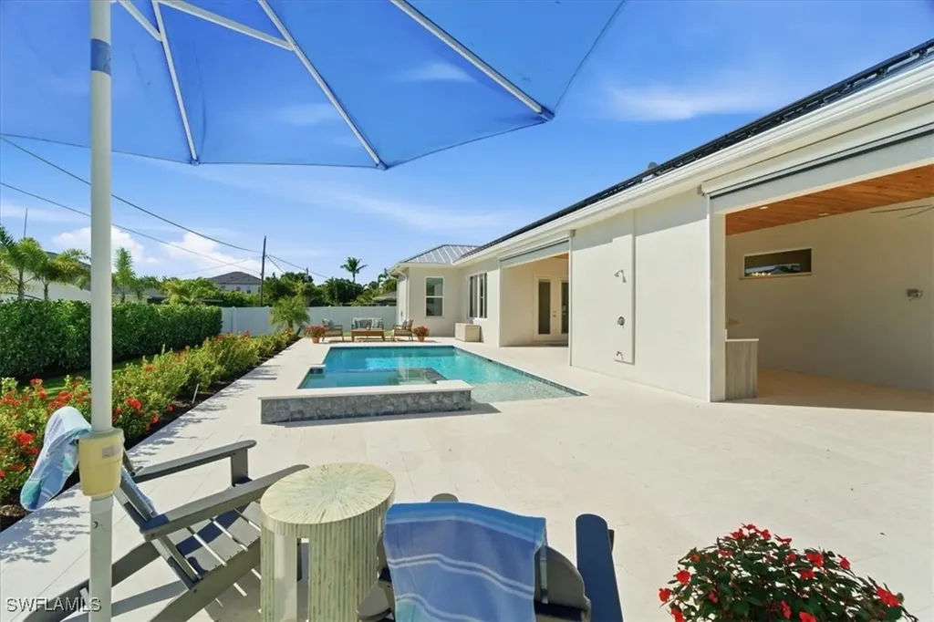 526 104th Avenue N Naples FL 34108