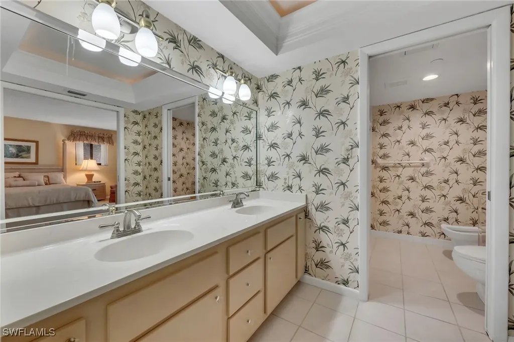 6040 Pelican Bay Boulevard Naples FL 34108