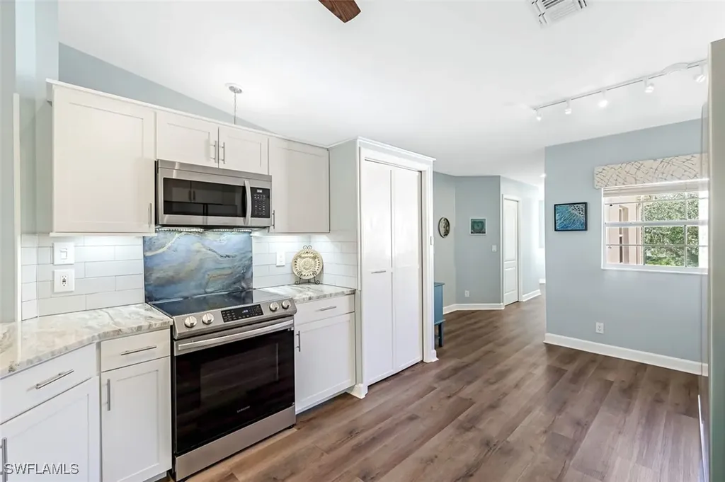 524 Lake Louise Circle Naples FL 34110