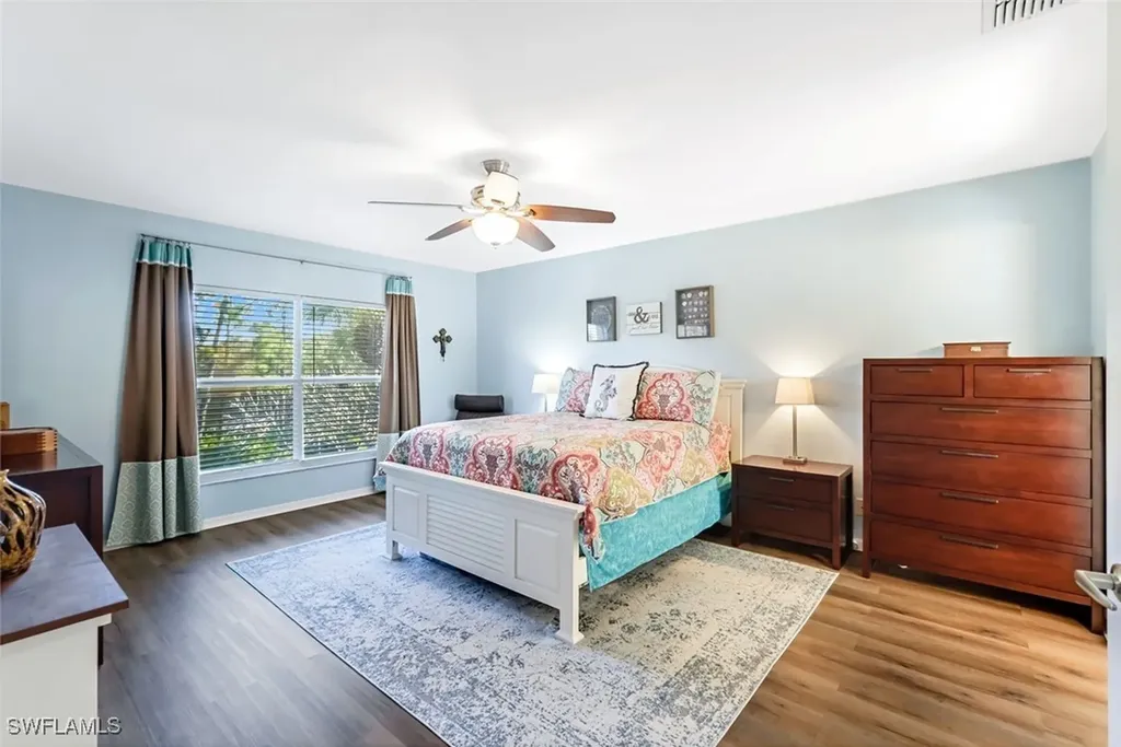 524 Lake Louise Circle Naples FL 34110