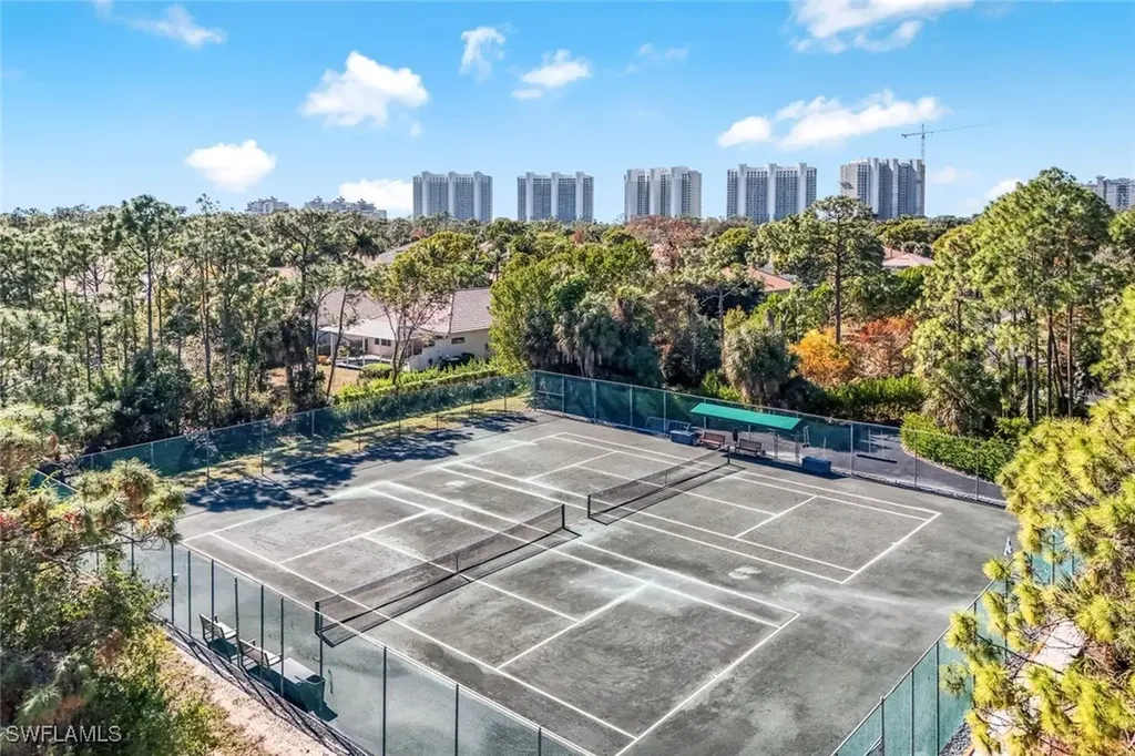 524 Lake Louise Circle Naples FL 34110