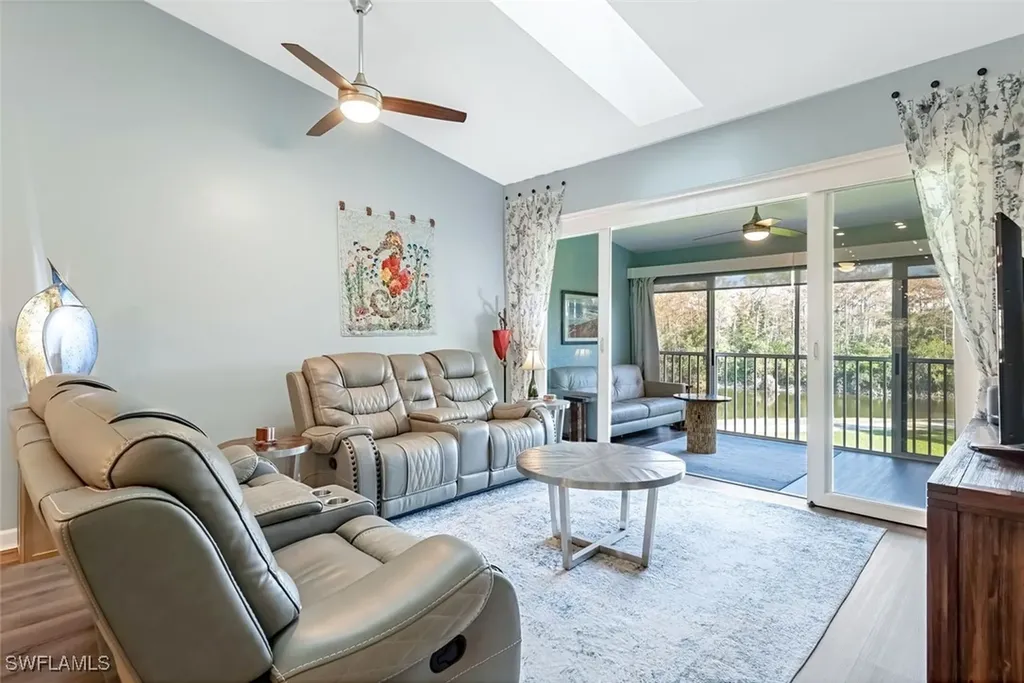 524 Lake Louise Circle Naples FL 34110