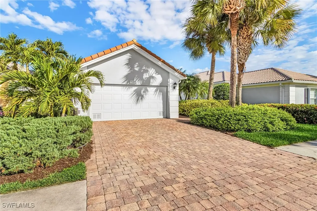 7549 Garibaldi Court Naples FL 34114