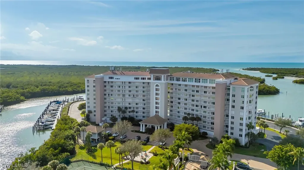 13105 Vanderbilt Drive Naples FL 34110