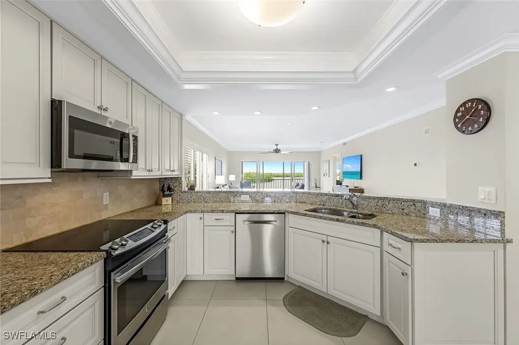 13105 Vanderbilt Drive Naples FL 34110