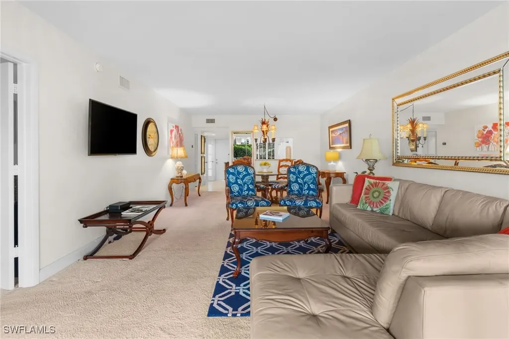 1818 Kings Lake Boulevard Naples FL 34112