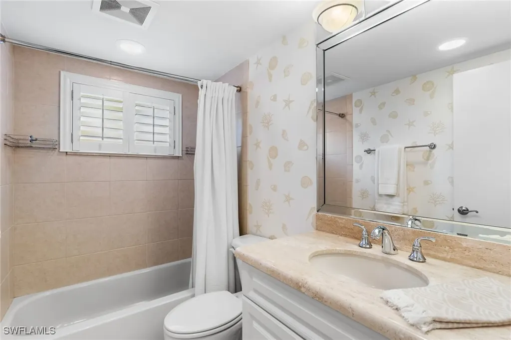 1818 Kings Lake Boulevard Naples FL 34112