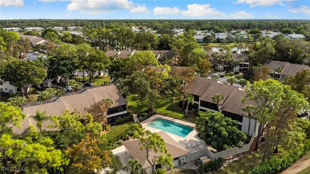 1818 Kings Lake Boulevard Naples FL 34112