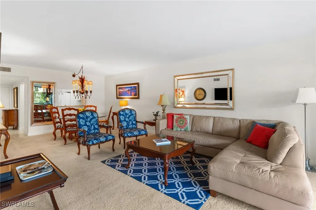 1818 Kings Lake Boulevard Naples FL 34112