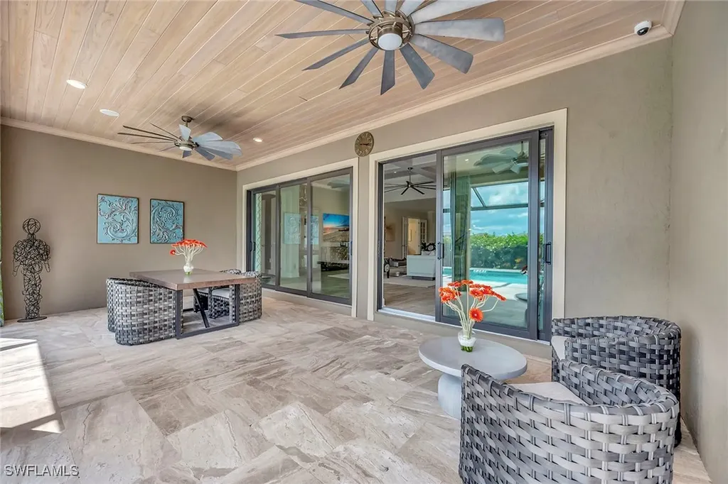 9574 Everglades Drive Naples FL 34120