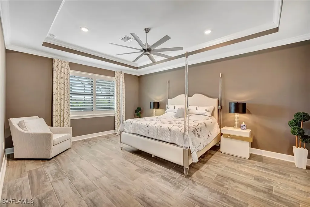 9574 Everglades Drive Naples FL 34120