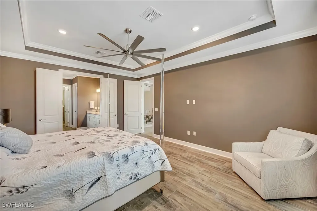 9574 Everglades Drive Naples FL 34120