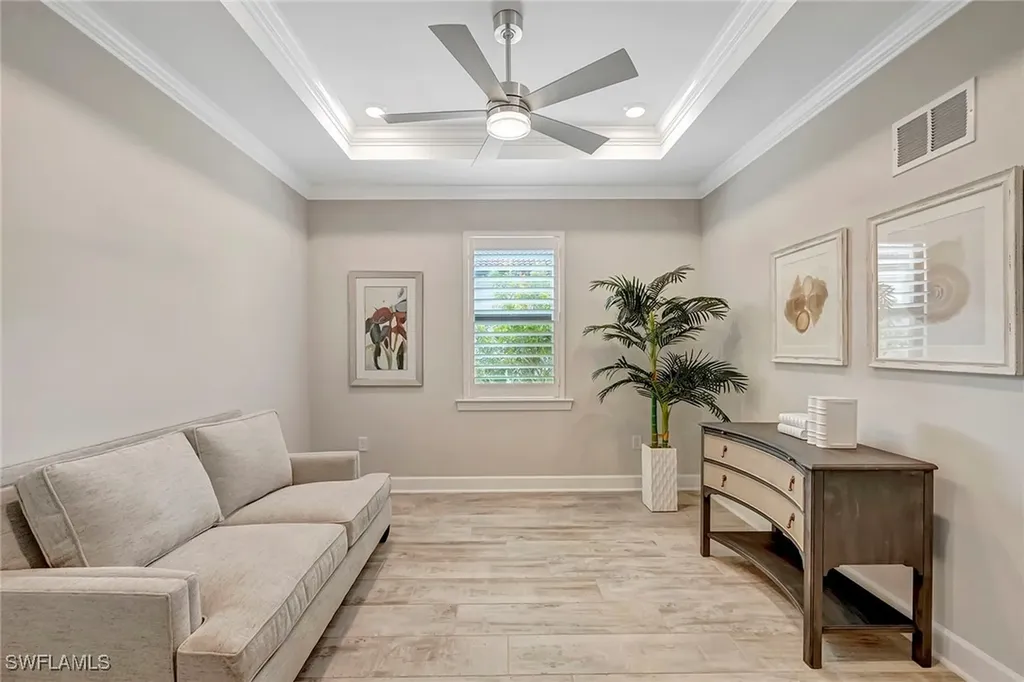 9574 Everglades Drive Naples FL 34120