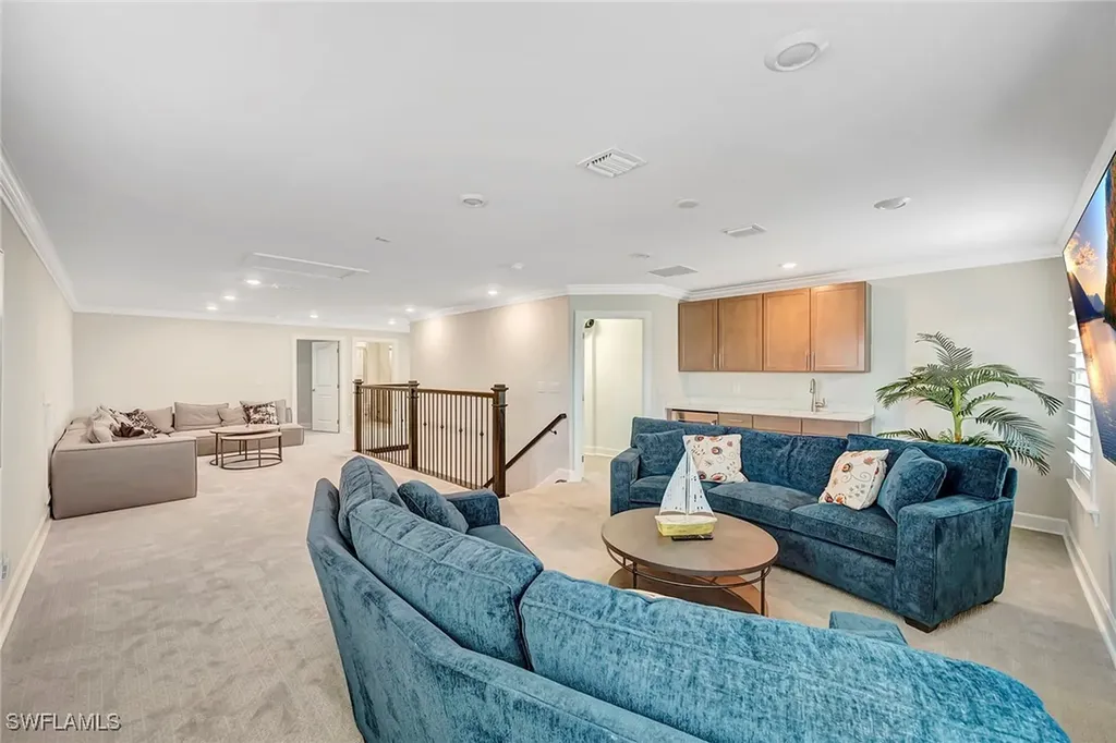 9574 Everglades Drive Naples FL 34120