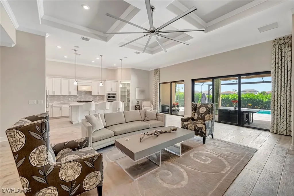 9574 Everglades Drive Naples FL 34120