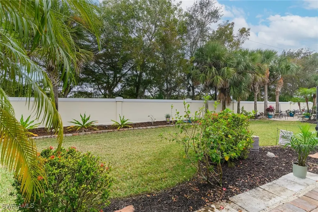 13418 Kent Street Naples FL 34109
