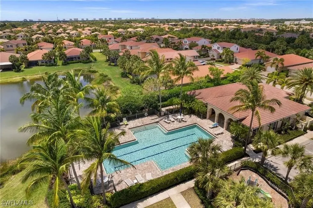 13418 Kent Street Naples FL 34109