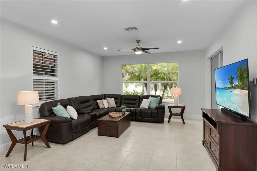 13418 Kent Street Naples FL 34109