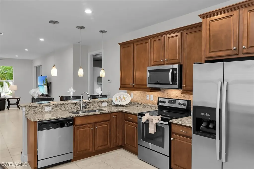 13418 Kent Street Naples FL 34109