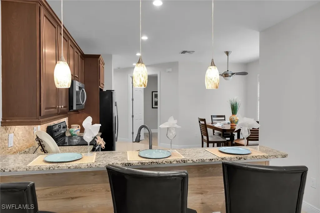 13418 Kent Street Naples FL 34109