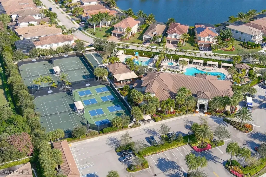 13419 Silktail Drive Naples FL 34109