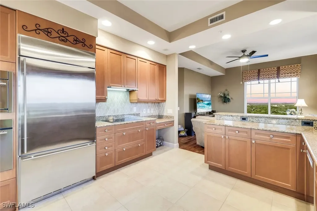 455 Cove Tower Drive Naples FL 34110