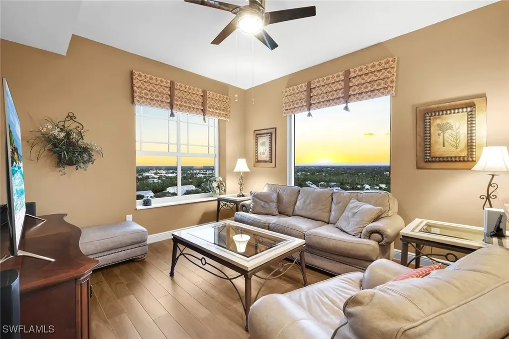 455 Cove Tower Drive Naples FL 34110