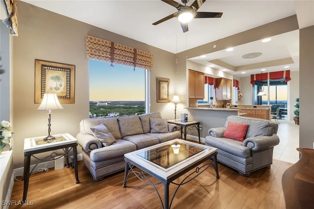 455 Cove Tower Drive Naples FL 34110