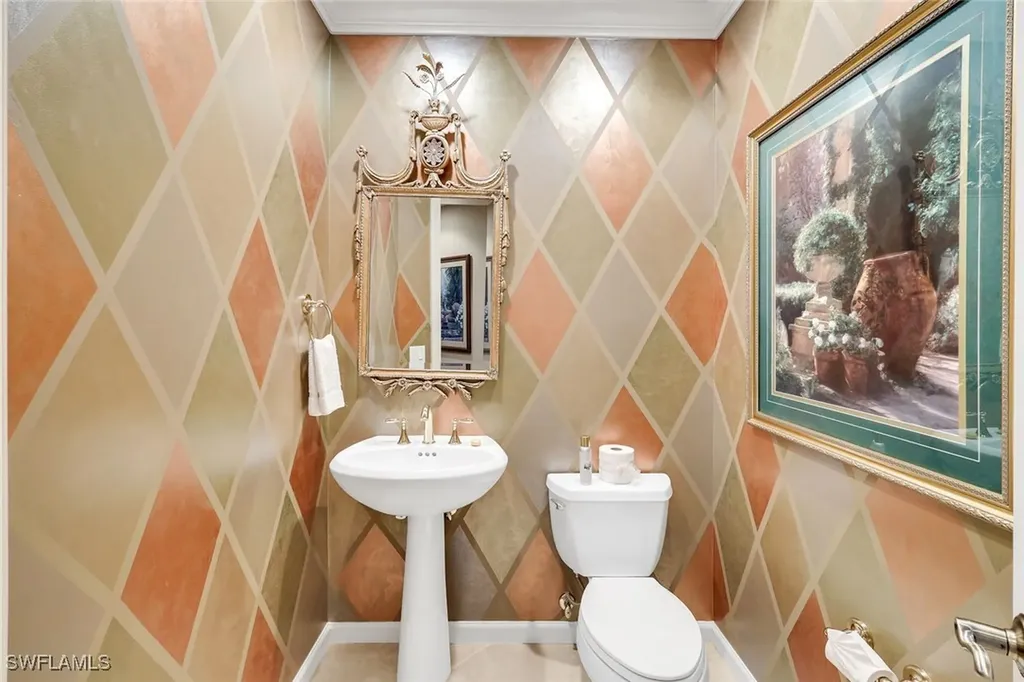 455 Cove Tower Drive Naples FL 34110