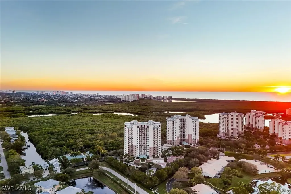 455 Cove Tower Drive Naples FL 34110